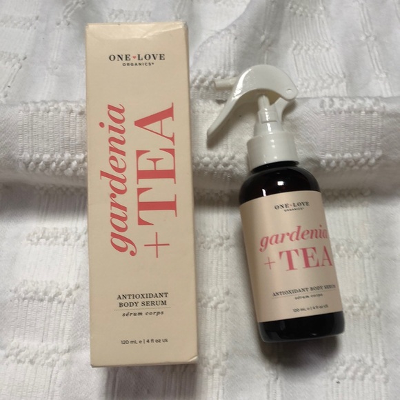 One Love Organics Gardenia + Tea Antioxidant Body Serum - Picture 1 of 11